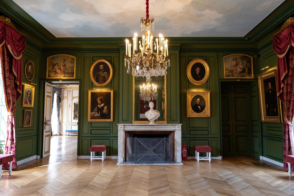 Château de Breteuil - Le salon Empire (non meublé, de mai à octobre)